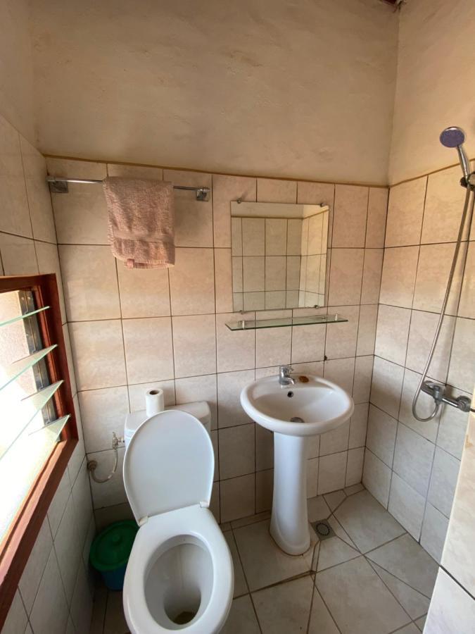 Апартаменты Lycee Picot De Cloriviere Dont Les Revenus Financent L'Education Des Eleves Анцирабе Экстерьер фото
